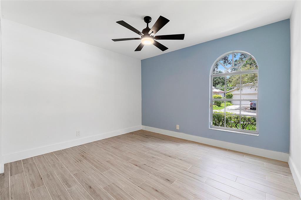 Parkwood V 140-6 B - Residential