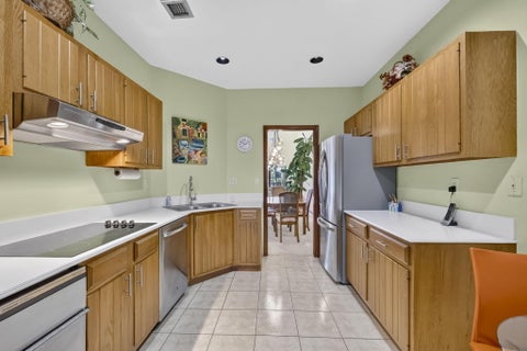 Tiny photo for 3208 SE 12TH Street #301, Pompano Beach, FL 33062 (MLS # B26086655)