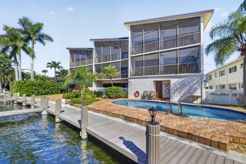 Tiny photo for 3208 SE 12TH Street #301, Pompano Beach, FL 33062 (MLS # B26086655)
