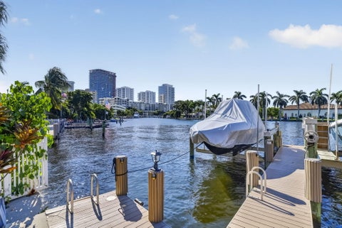 Tiny photo for 3208 SE 12TH Street #301, Pompano Beach, FL 33062 (MLS # B26086655)