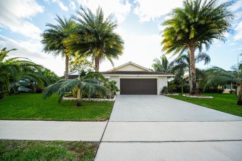 122 Sevilla Ave Royal Palm Beach FL 33411