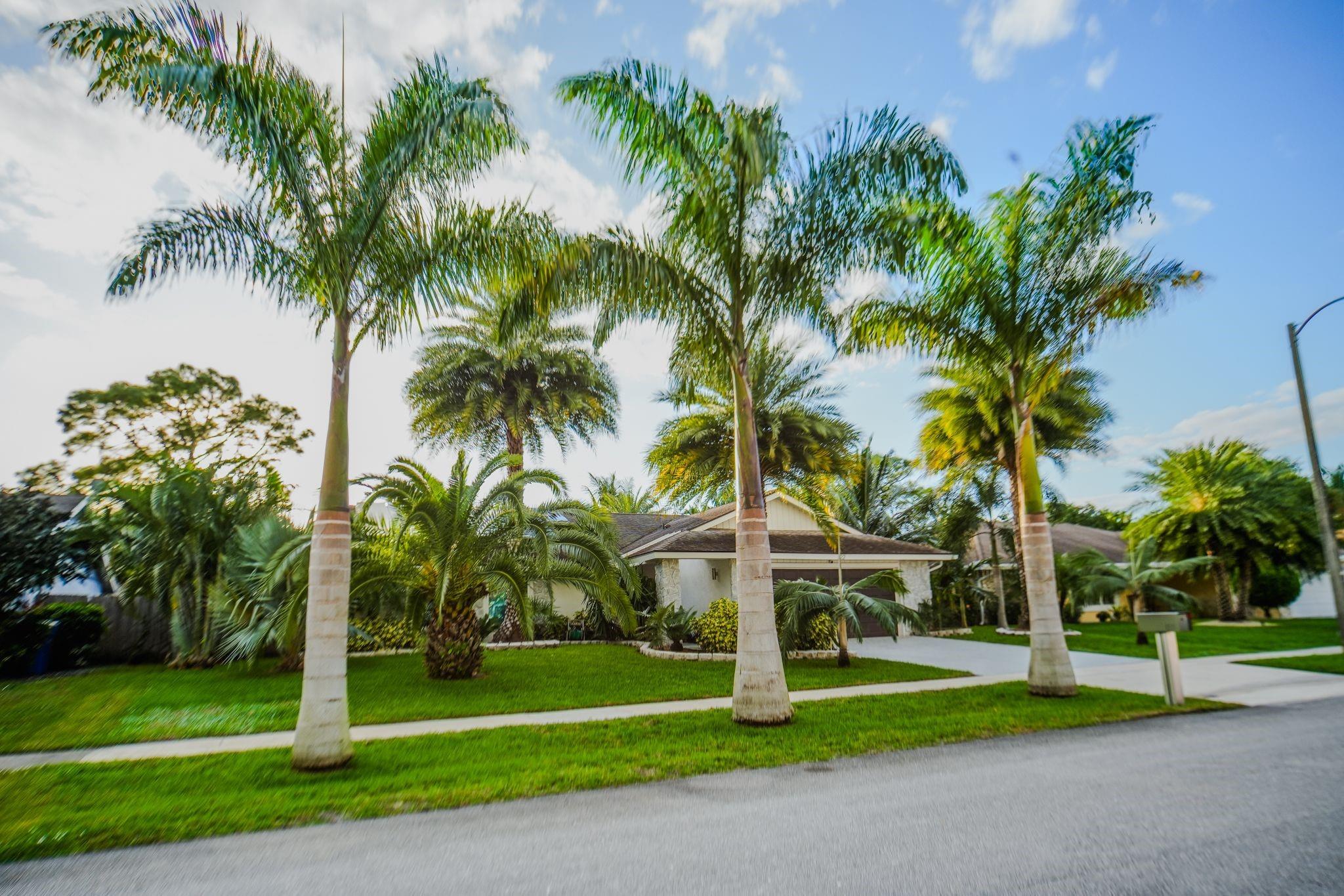 122 Sevilla Ave