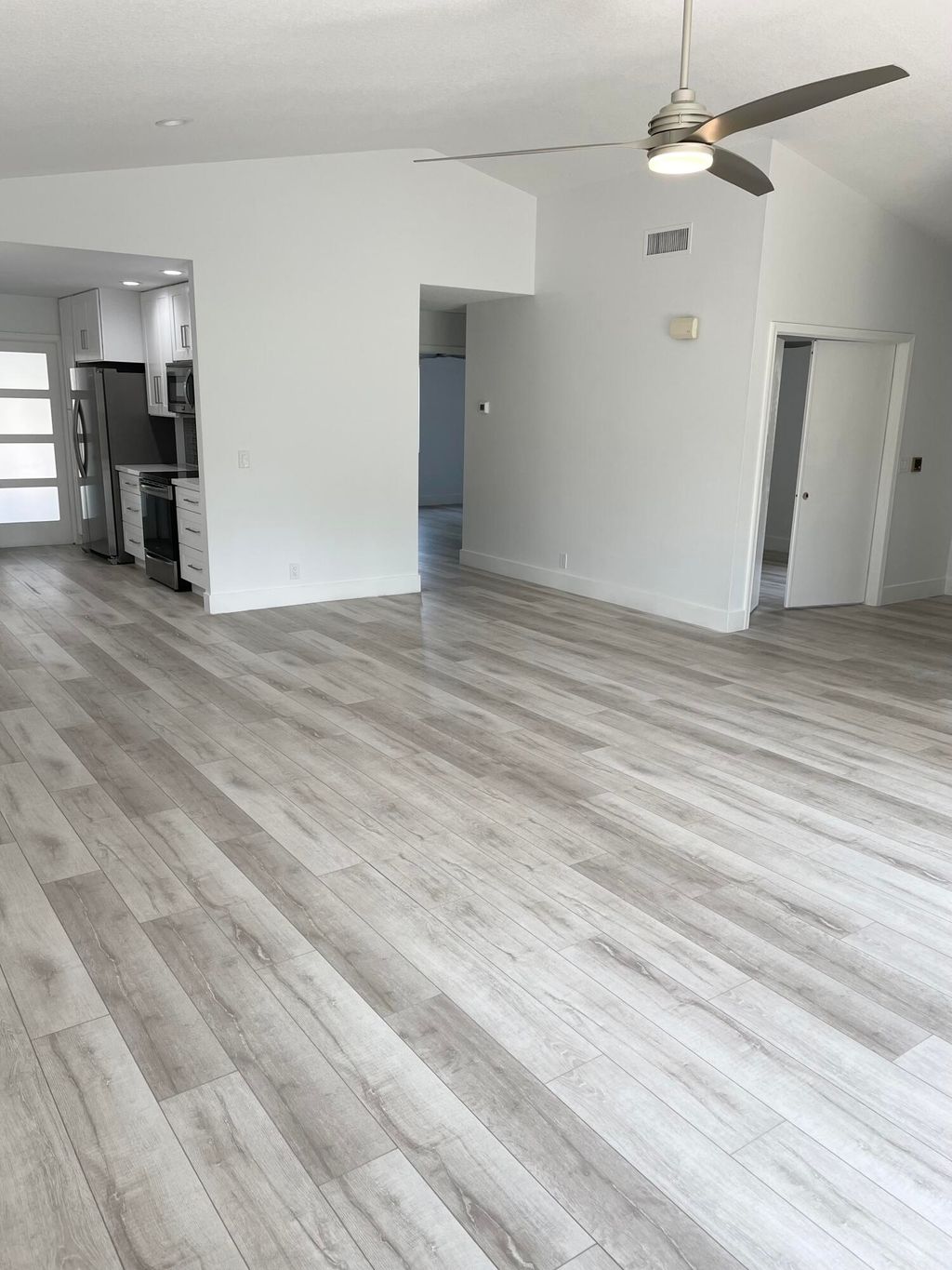 Photo of 60 Ironwood Way N, Palm Beach Gardens, FL 33418 (MLS # R10773723)