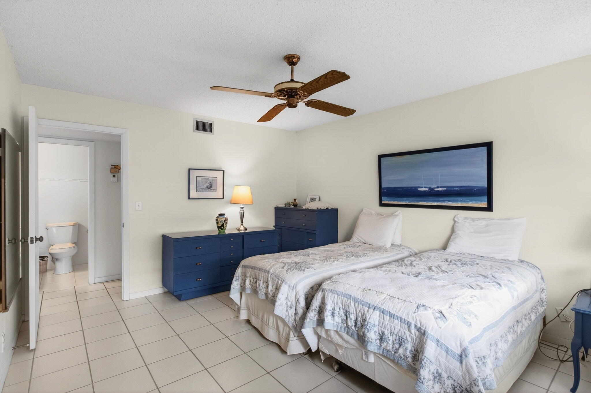 HIGH POINT OF DELRAY SEC 6 CONDO - Residential