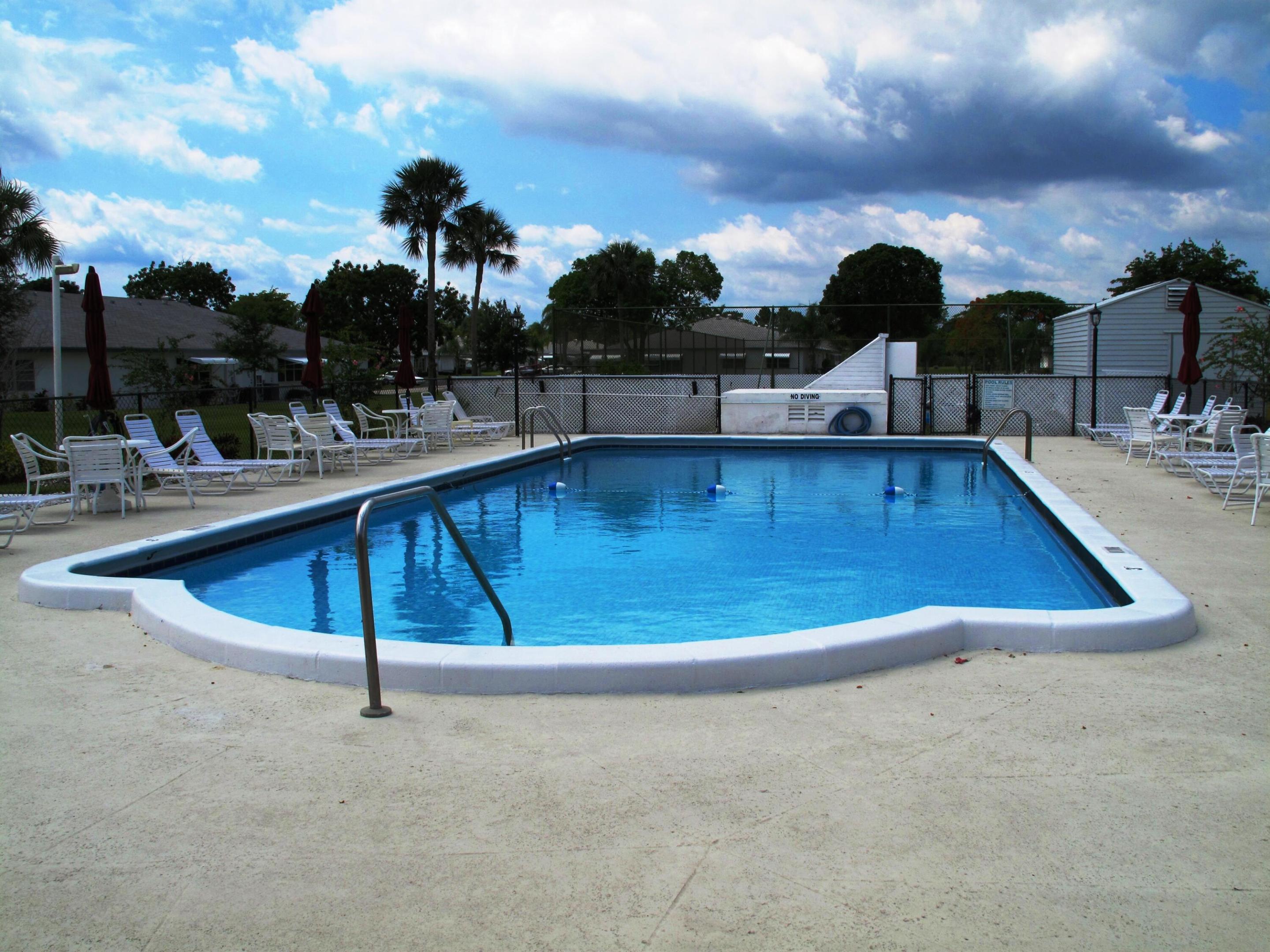 HIGH POINT OF DELRAY SEC 6 CONDO - Residential