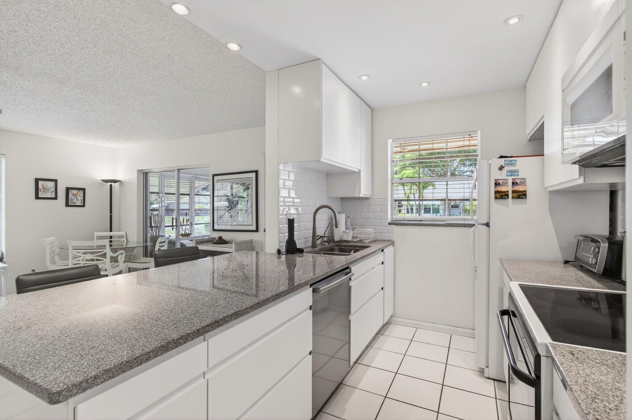 HIGH POINT OF DELRAY SEC 6 CONDO - Residential