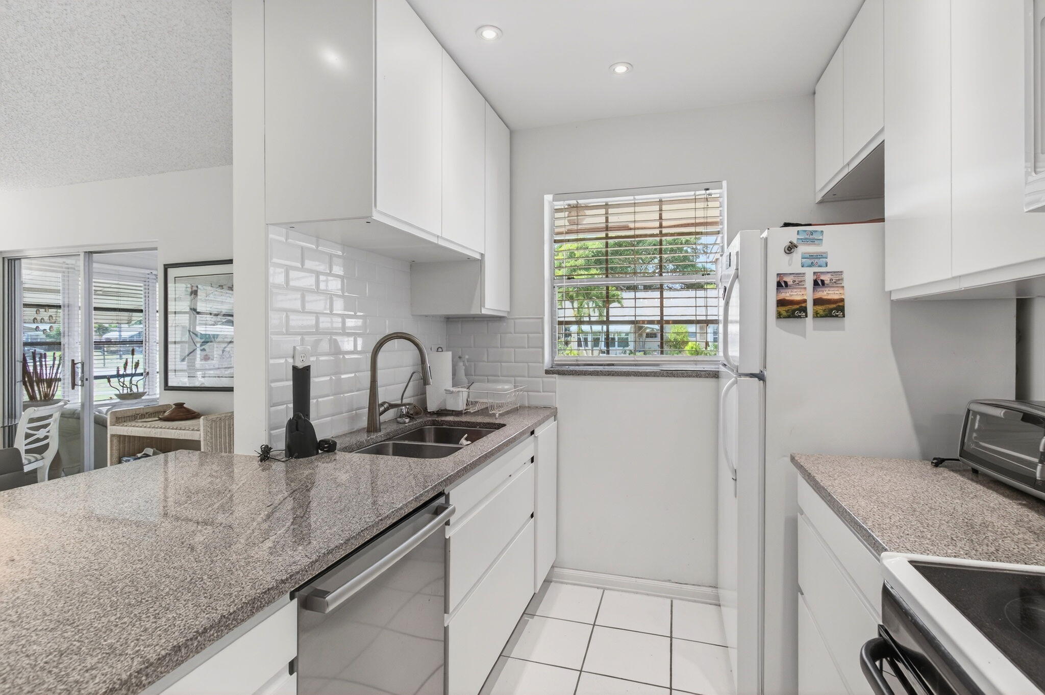 HIGH POINT OF DELRAY SEC 6 CONDO - Residential