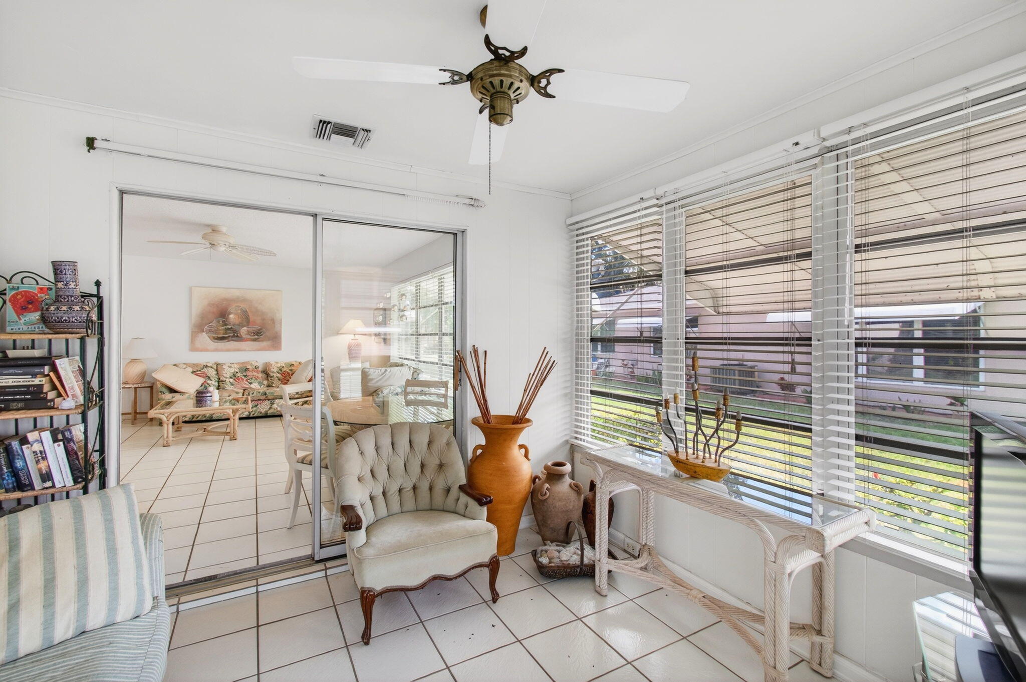 HIGH POINT OF DELRAY SEC 6 CONDO - Residential