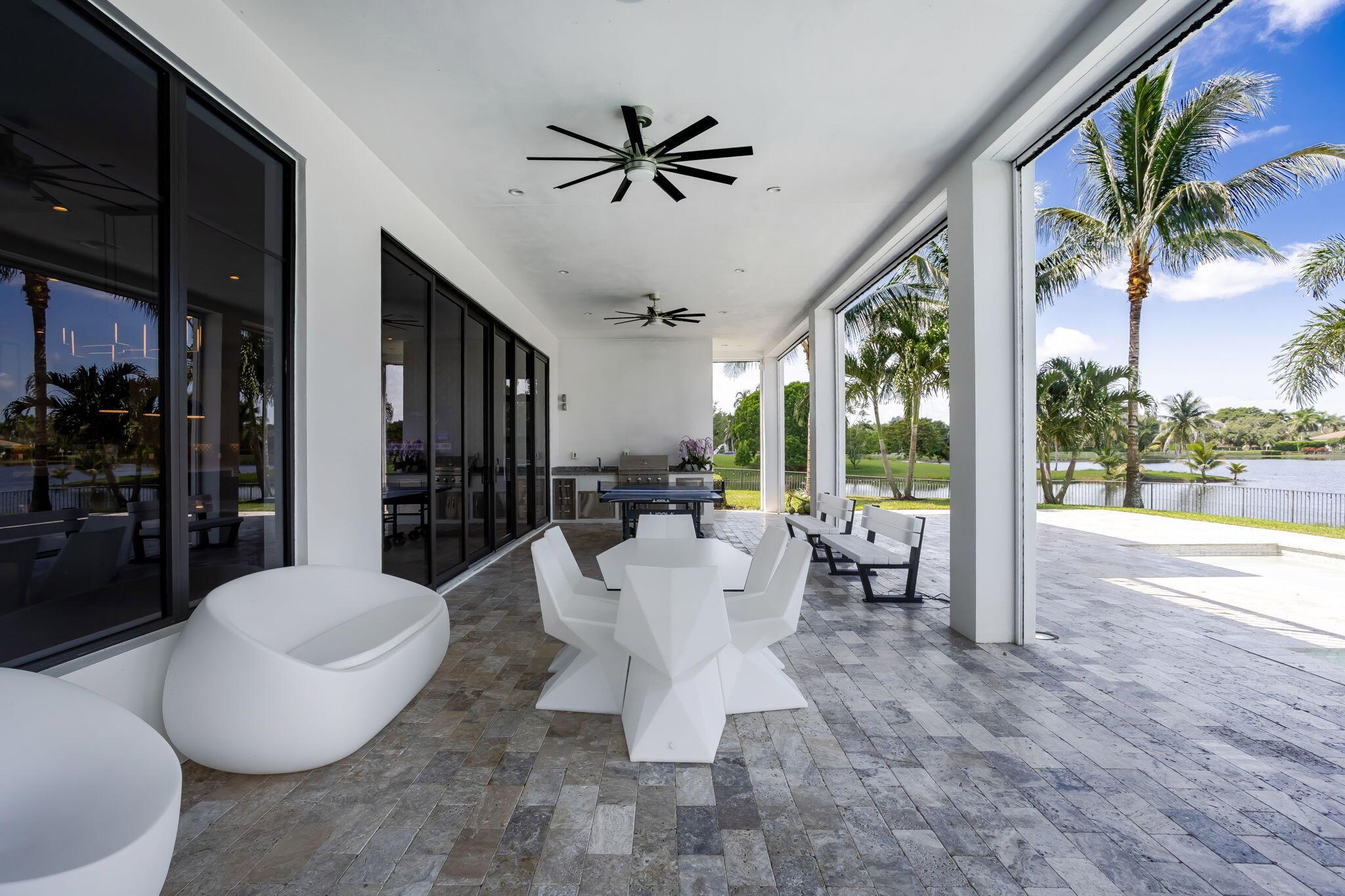 PALM BEACH FARMS CO 3 - Residential