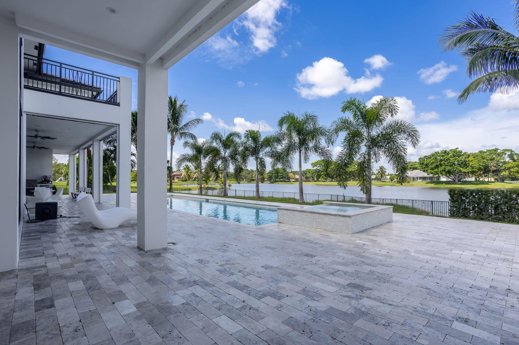 PALM BEACH FARMS CO 3 - Residential