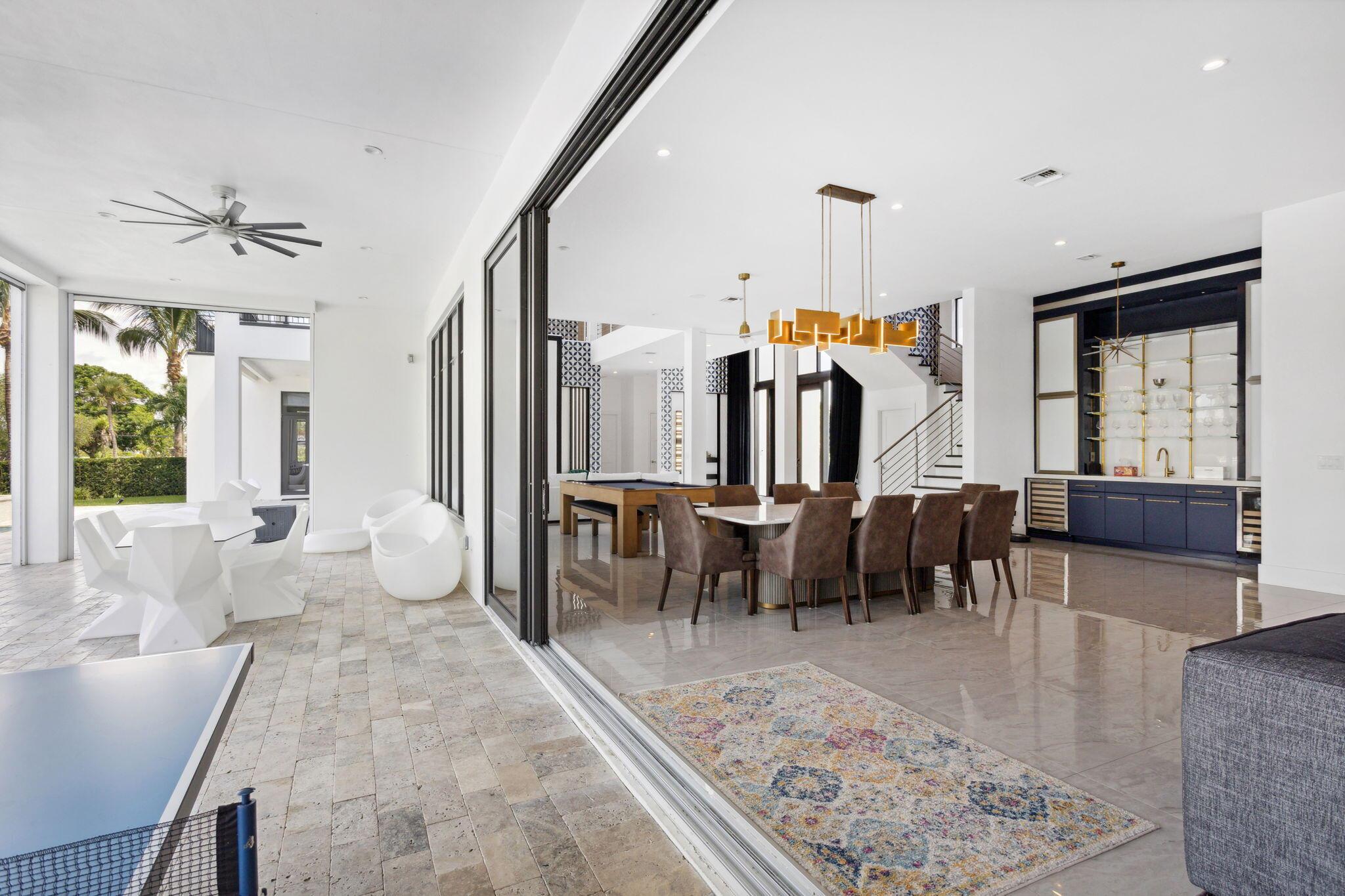 PALM BEACH FARMS CO 3 - Residential