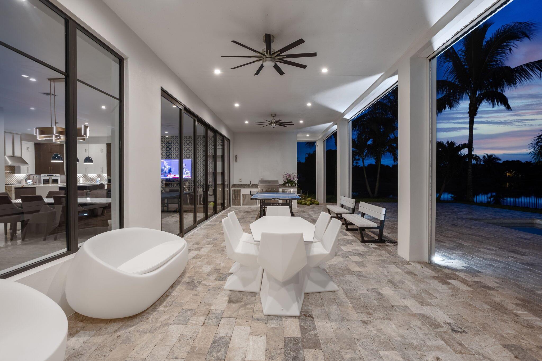 PALM BEACH FARMS CO 3 - Residential