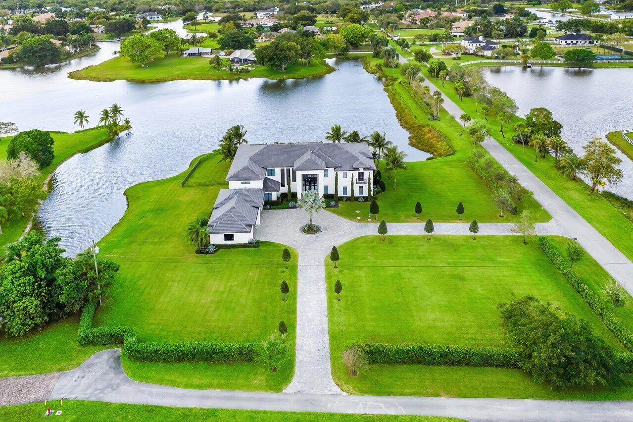 PALM BEACH FARMS CO 3 - Residential