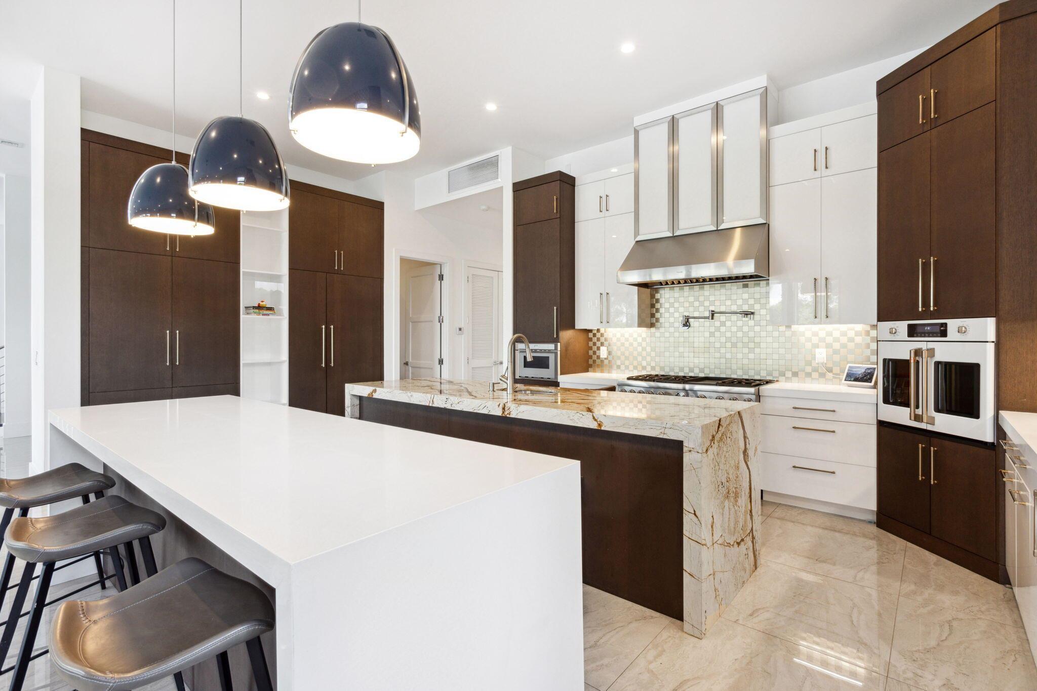 PALM BEACH FARMS CO 3 - Residential