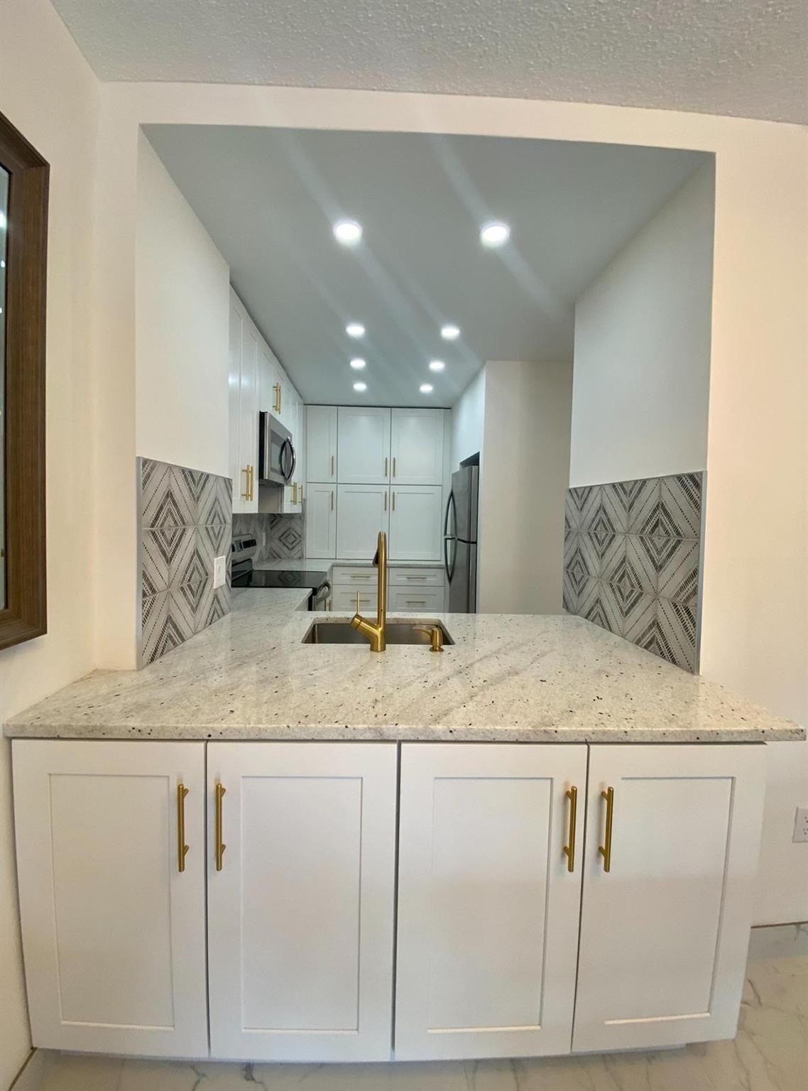 HEMISPHERES - Residential