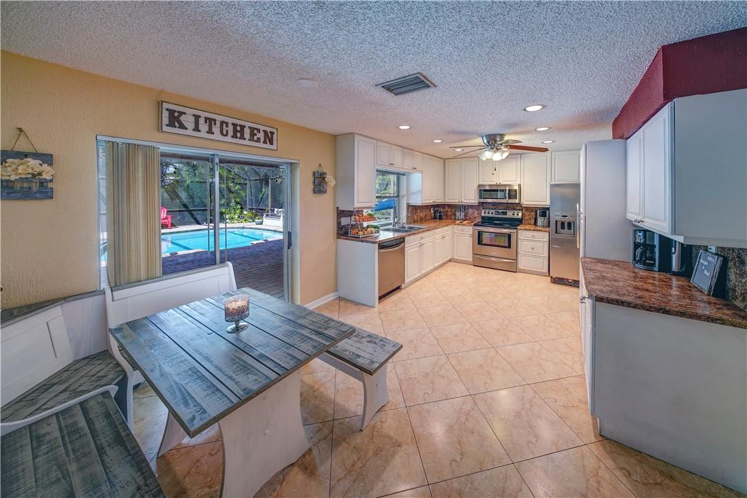 JACARANDA LAKES SEC 4 - Residential