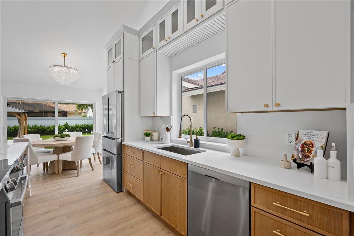 126 Cape Pointe Circle