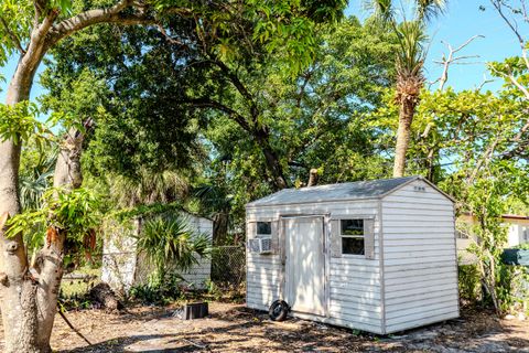 A home in Lauderhill