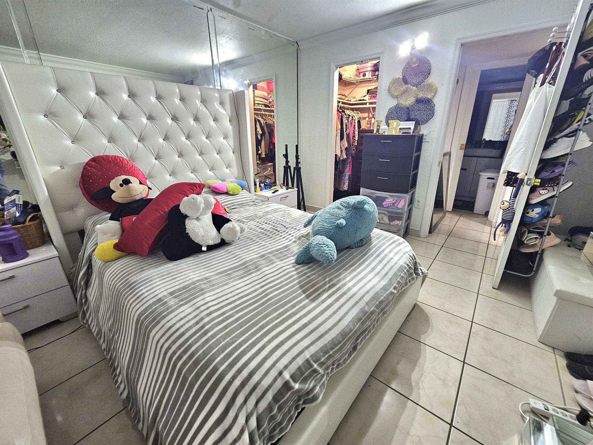 LAS ESTRELLAS CONDO - Residential