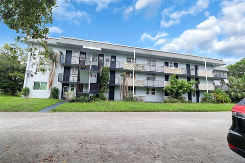 5495 NW 10th Ct 203 Plantation FL 33313