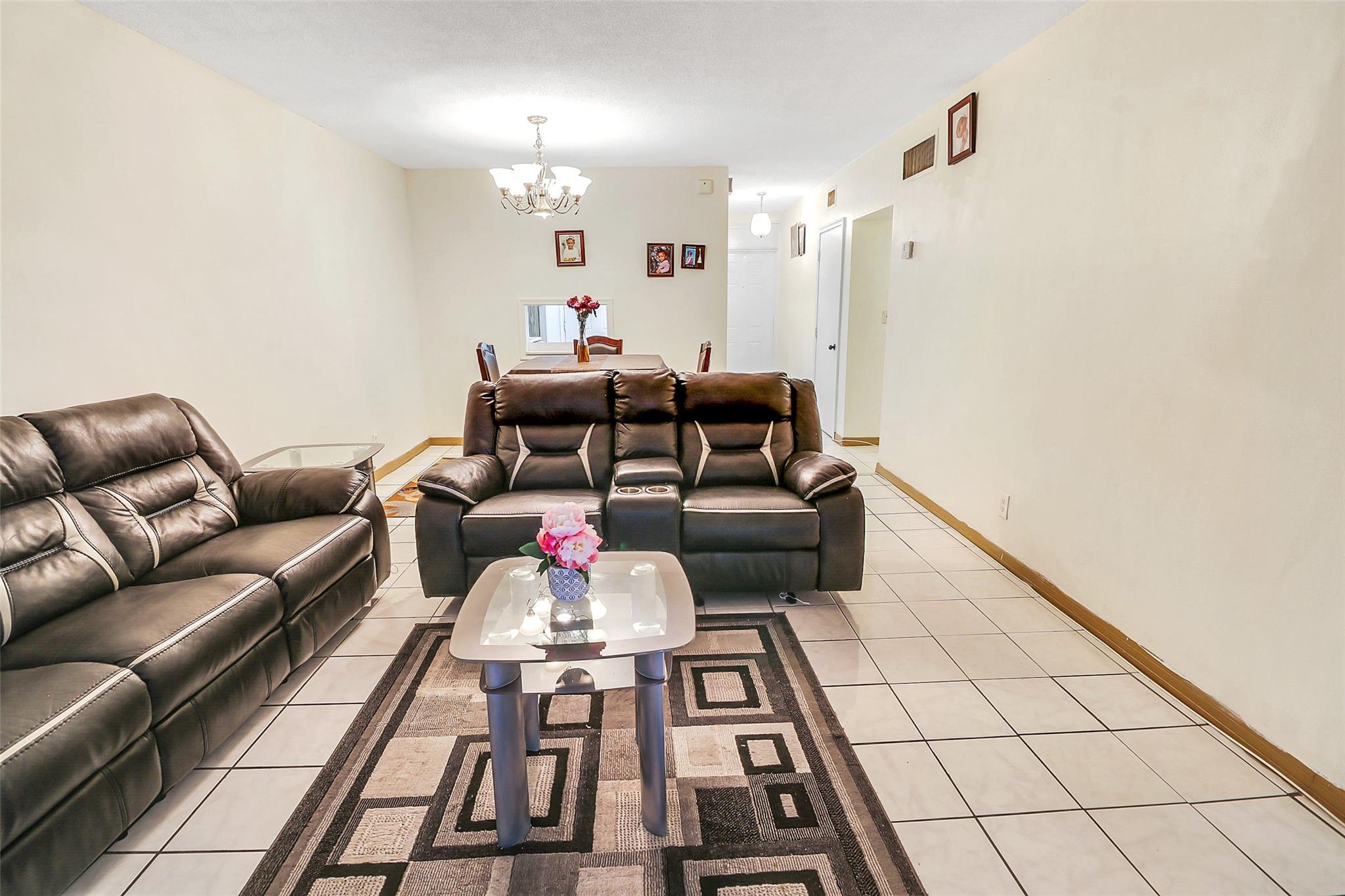 5495 NW 10th Ct 203