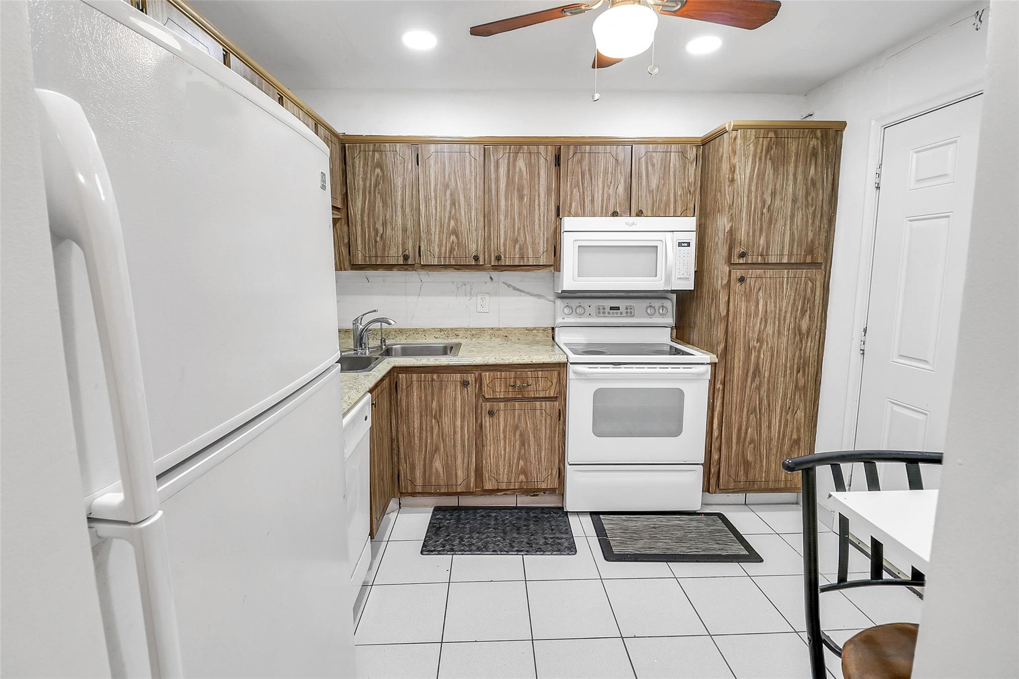 Berkeley Manor - Residential