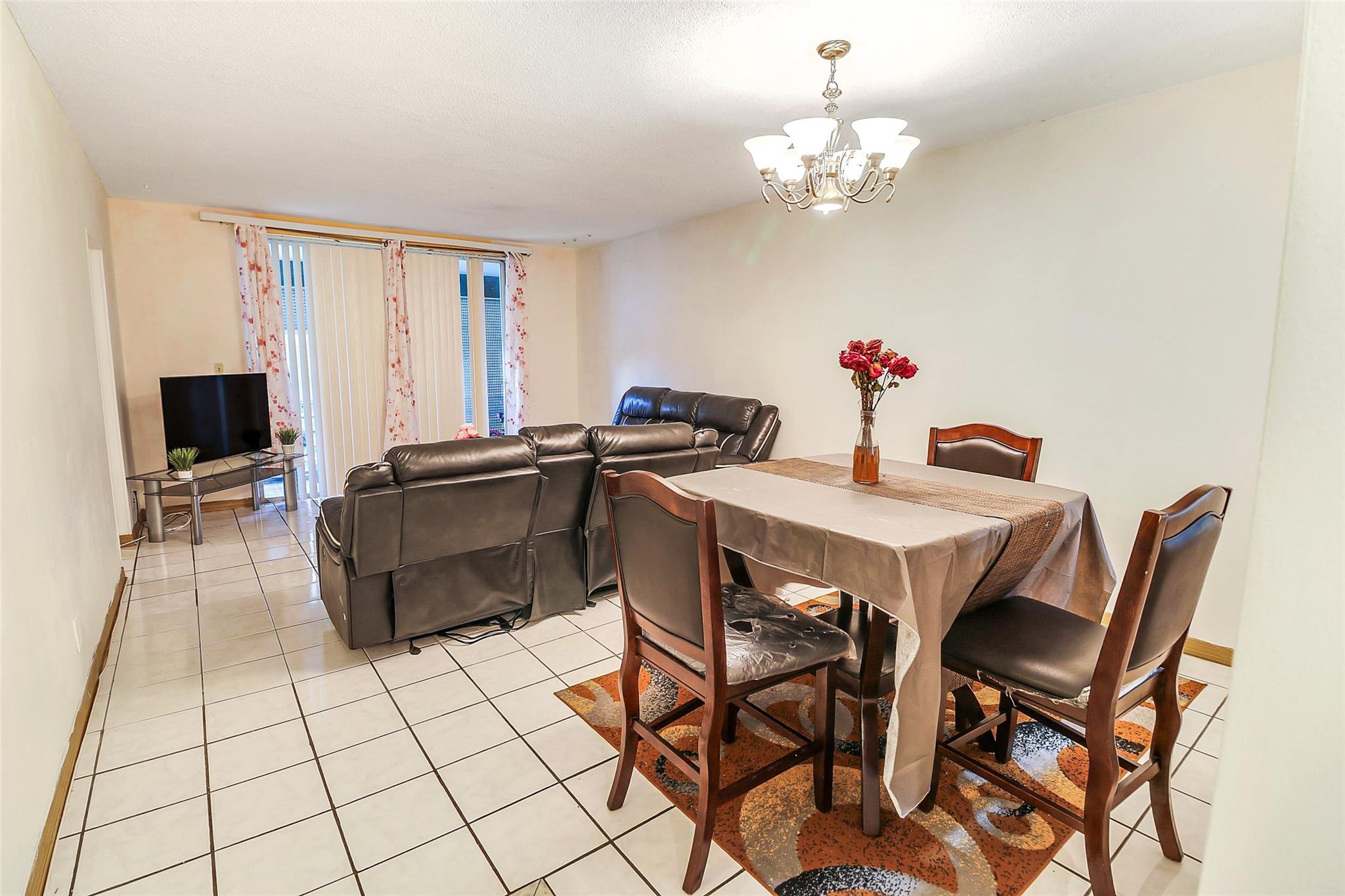 5495 NW 10th Ct 203