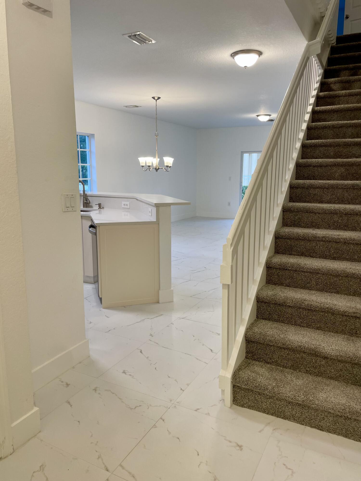4987 SE Mariner Garden Circle SE