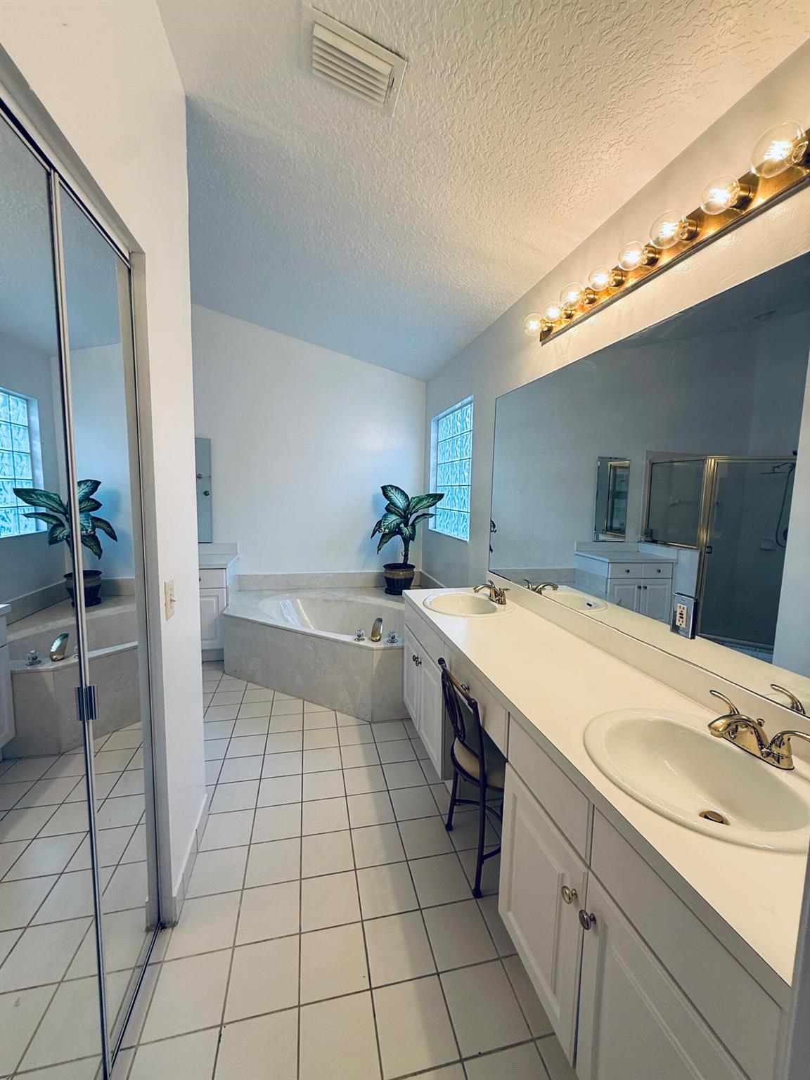 HAGEN RANCH HEIGHTS - Residential Lease