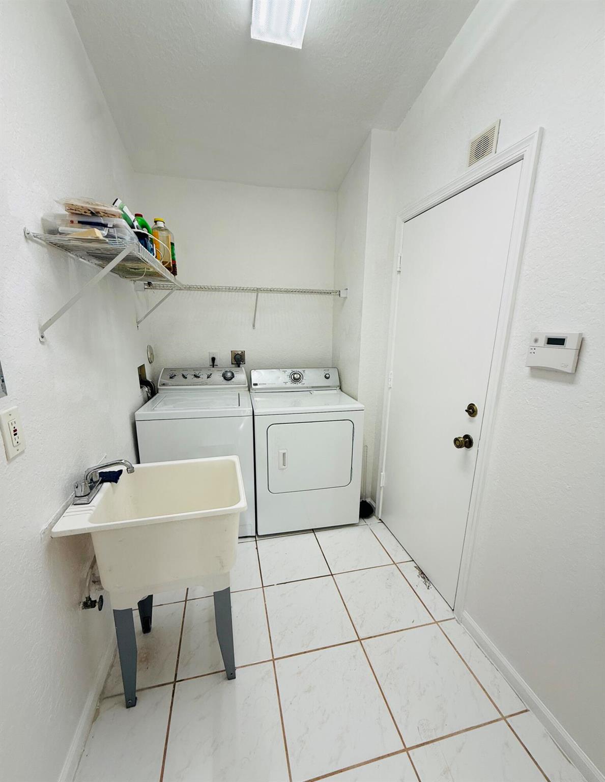 HAGEN RANCH HEIGHTS - Residential Lease