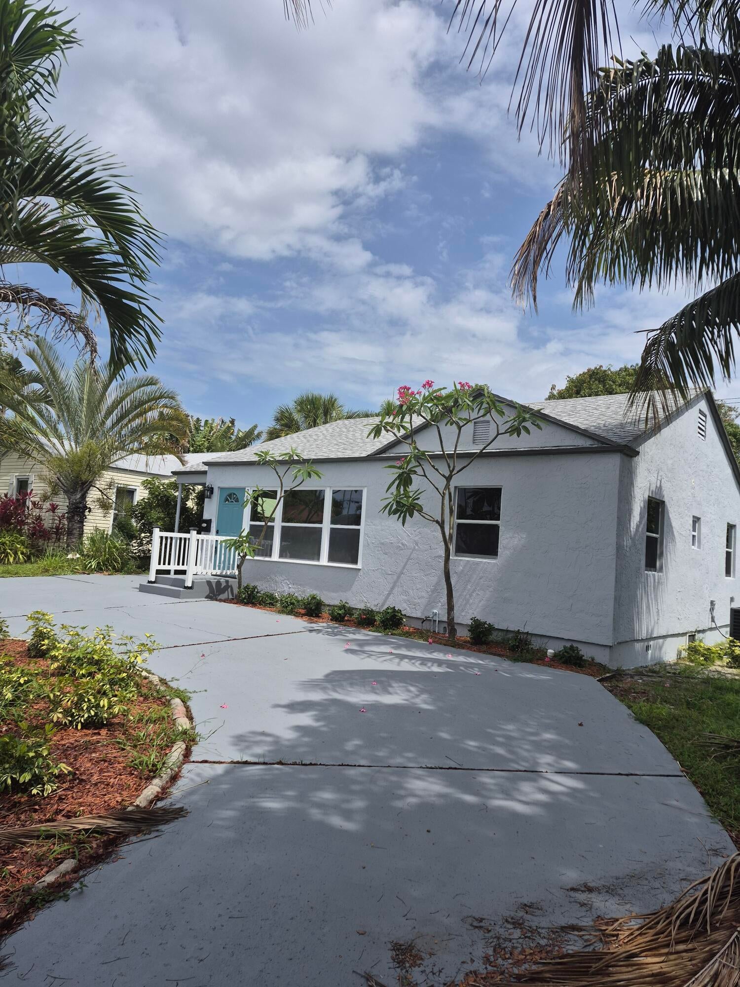 707 Hampton Road