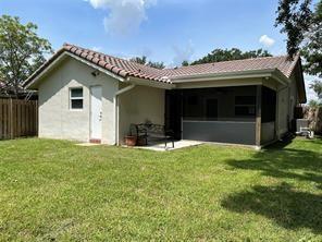 CORAL SPRINGS UNIVERSITY DRIVE - Residential Lease