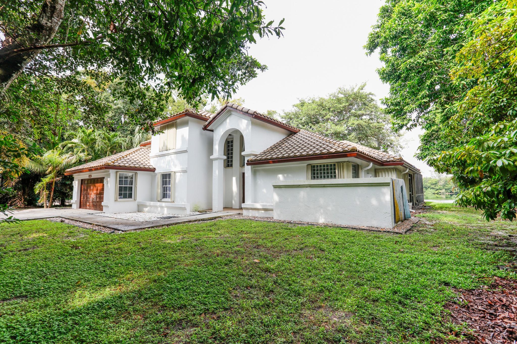 Boulevard Forest 113-39 B - Residential Lease