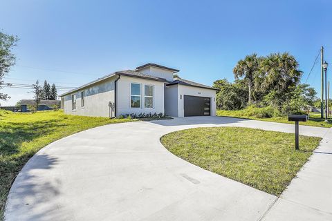 A home in Port St Lucie