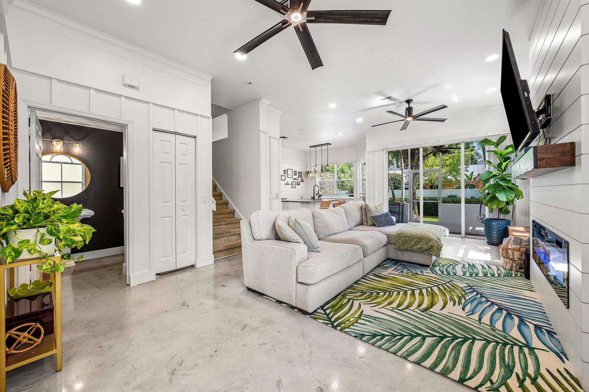 View photos, virtual tours, details... 160 Barefoot Cove
