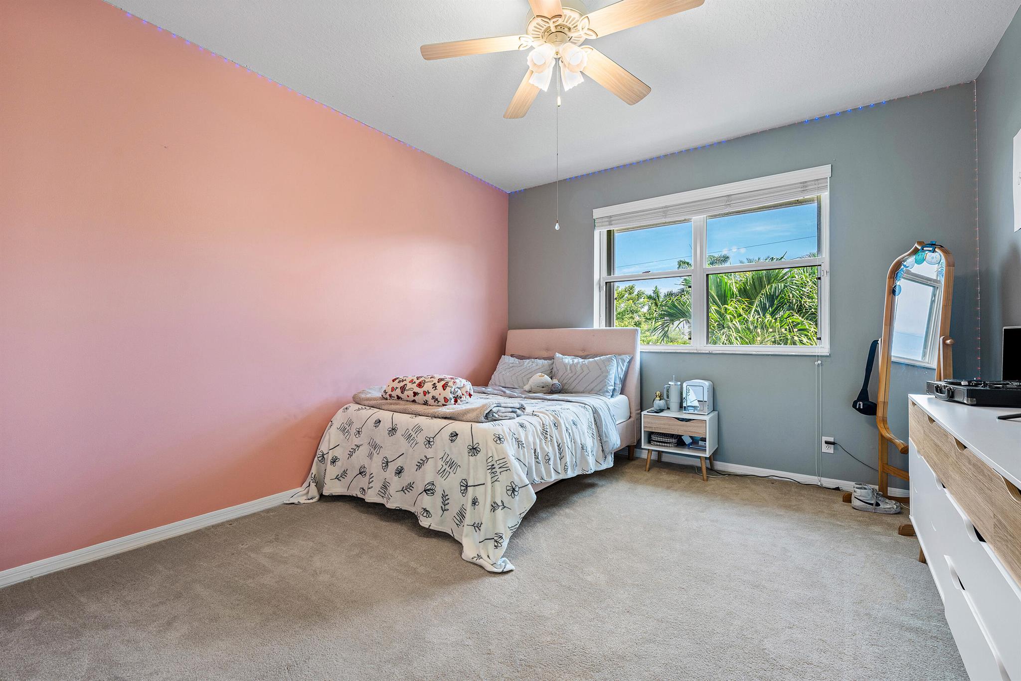 BAREFOOT COVE TOWNHOMES - Residential