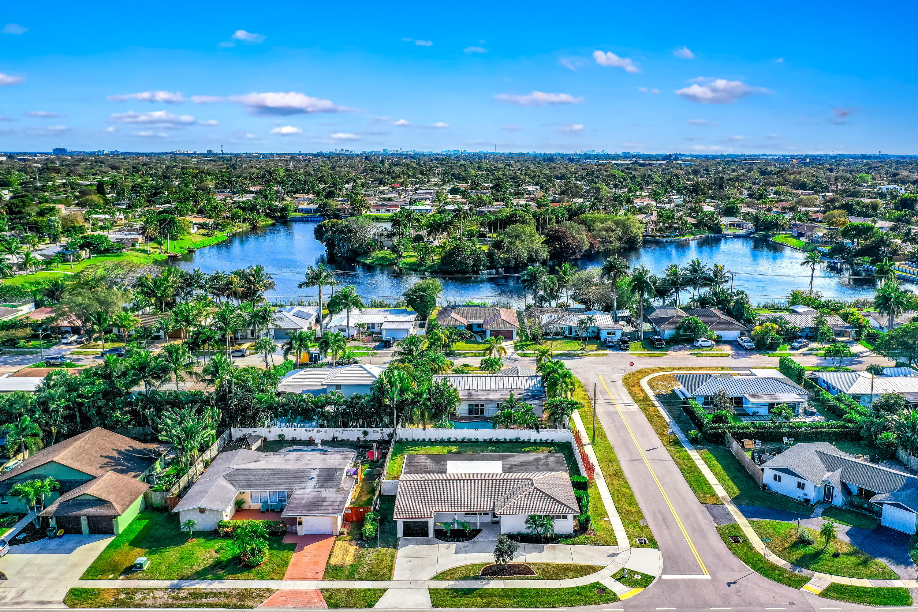 BOCA RATON SQUARE UNIT 1 - Residential