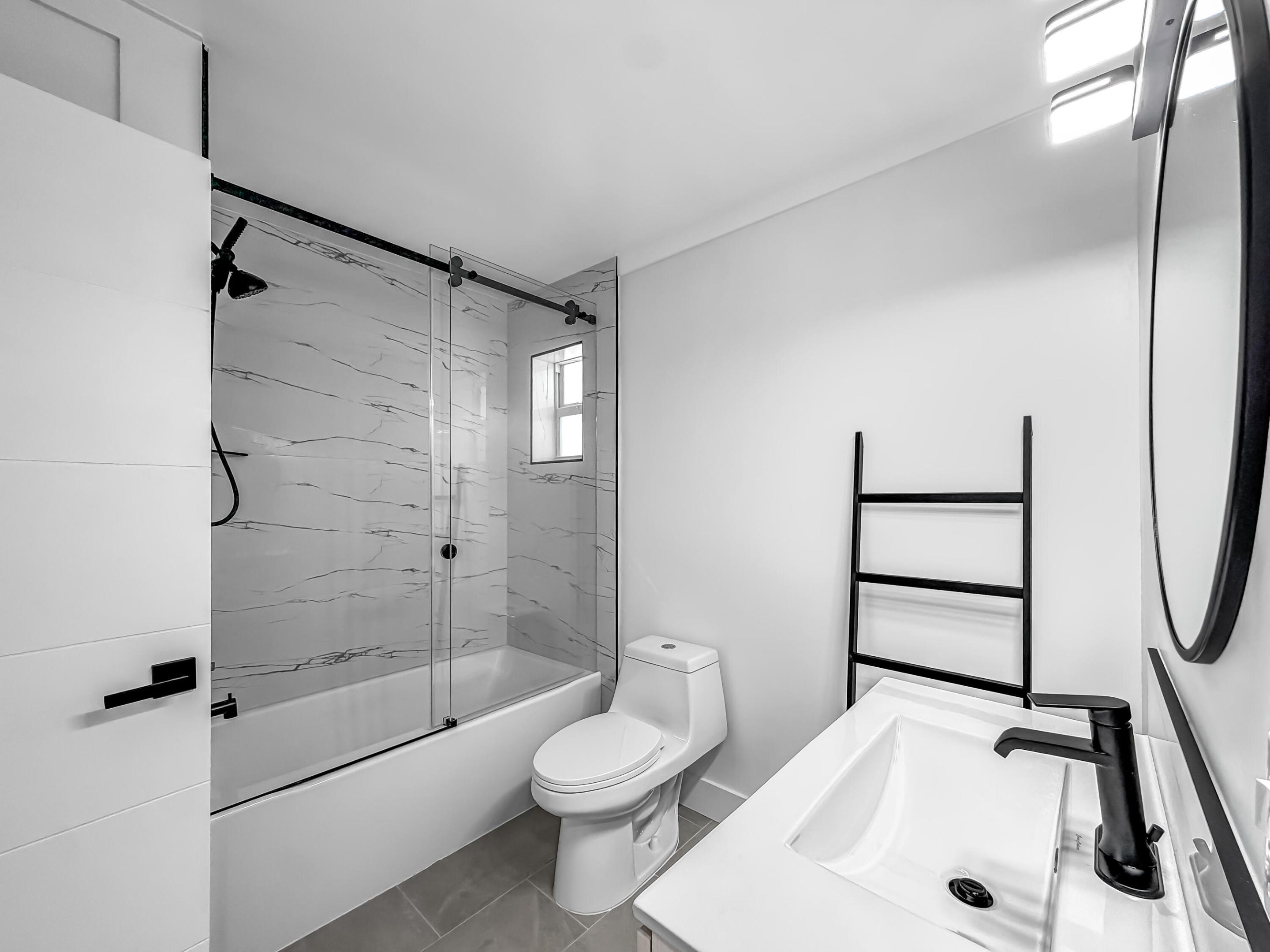 BOCA RATON SQUARE UNIT 1 - Residential