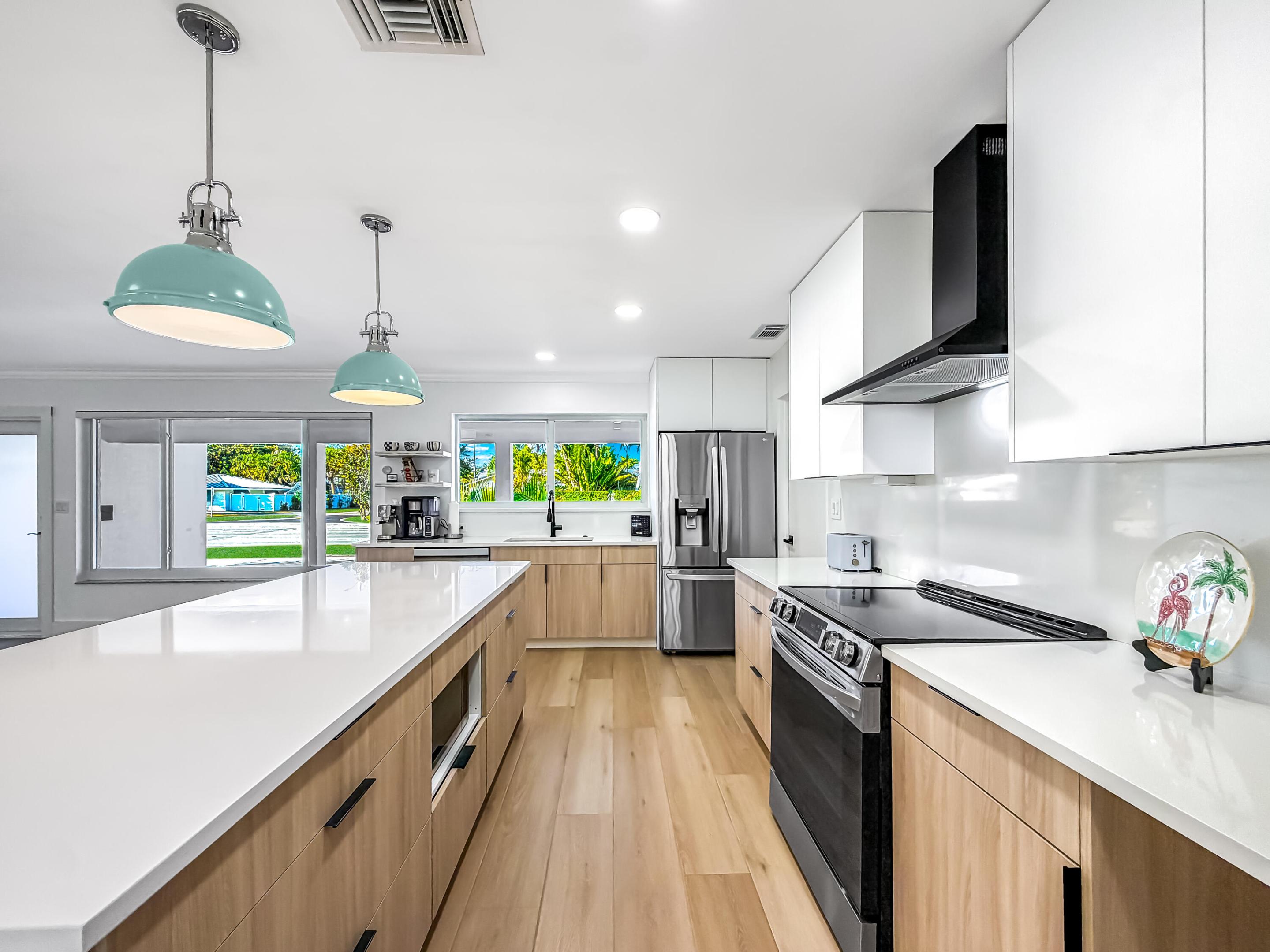 BOCA RATON SQUARE UNIT 1 - Residential