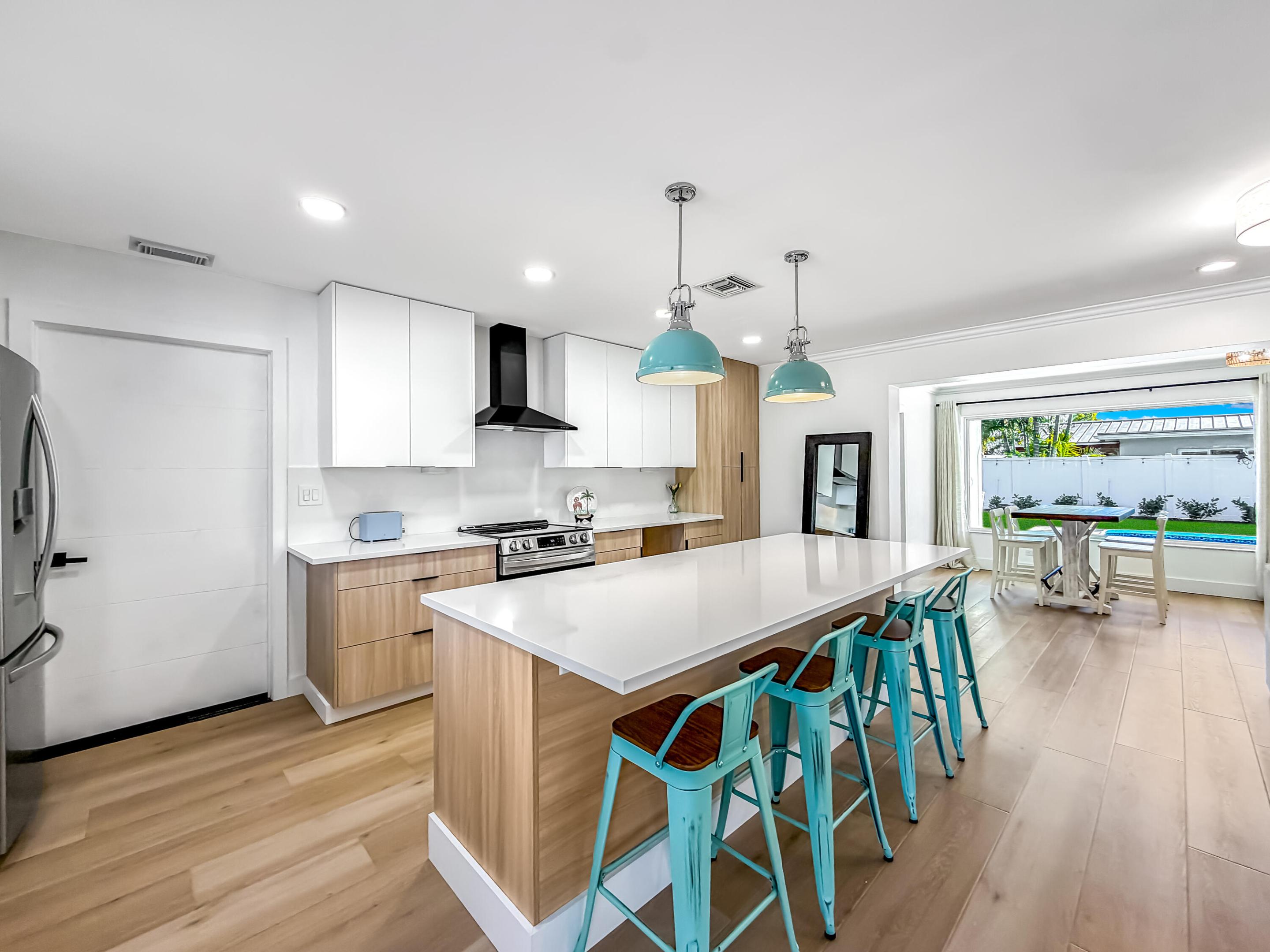 BOCA RATON SQUARE UNIT 1 - Residential