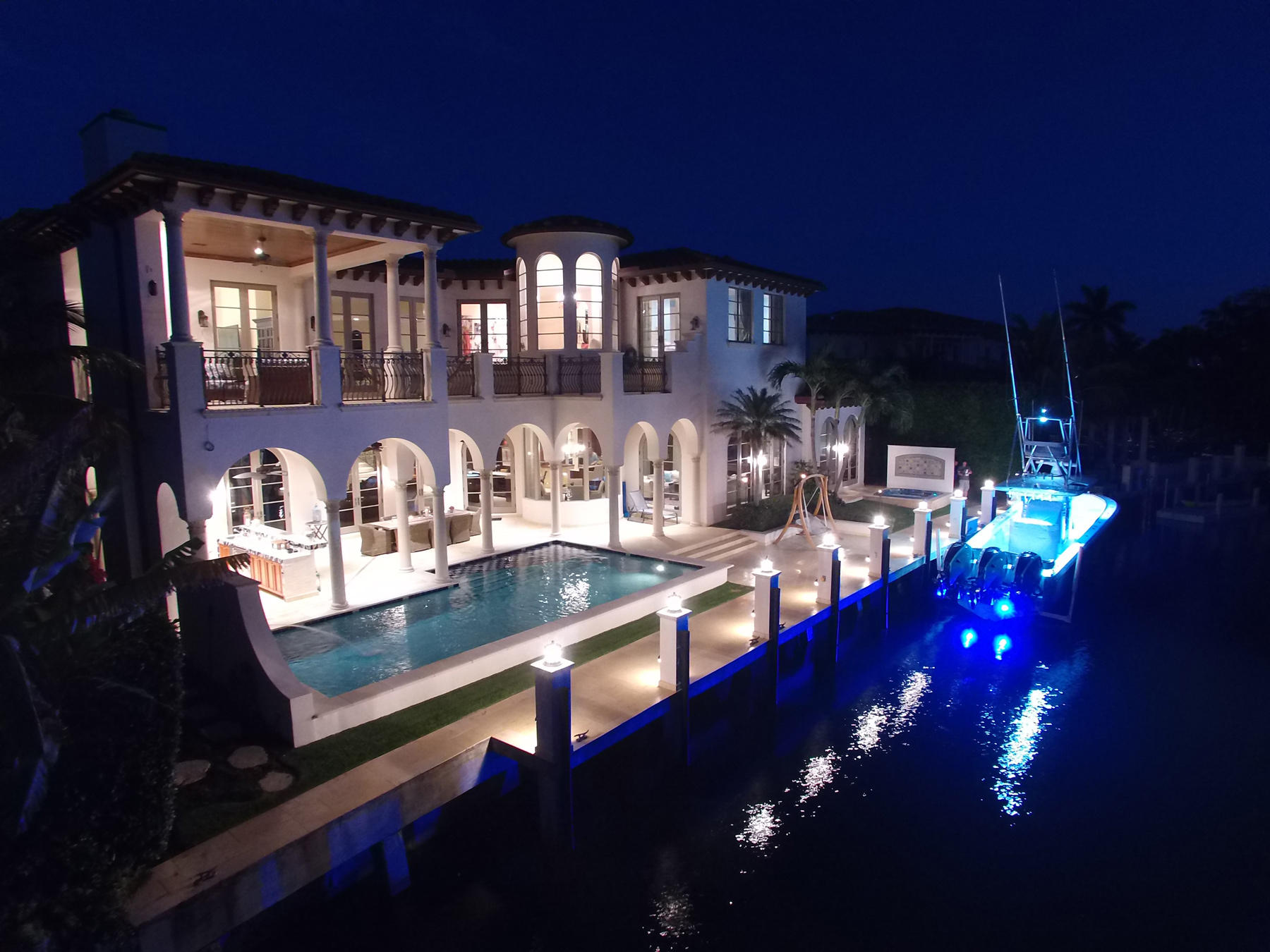 SUN AND SURF CLUB COMMUNITY - Residential