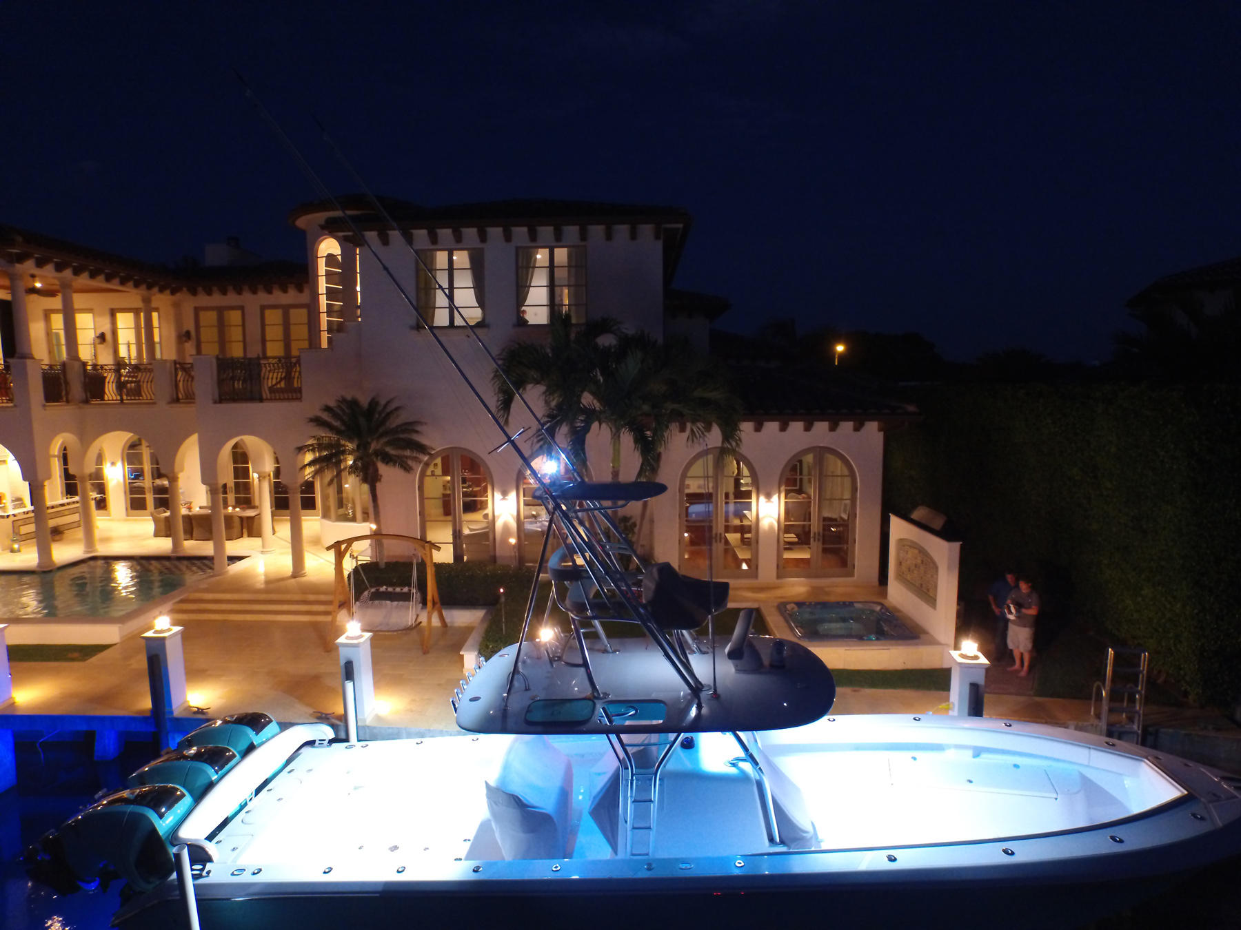 SUN AND SURF CLUB COMMUNITY - Residential