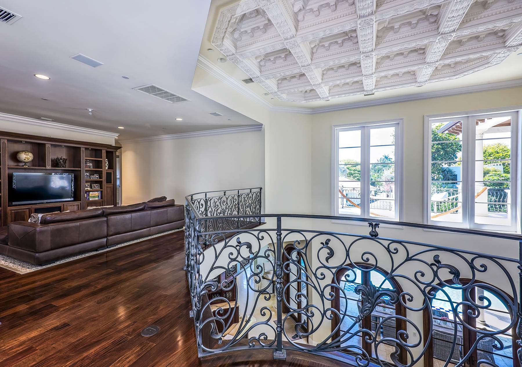 SUN AND SURF CLUB COMMUNITY - Residential