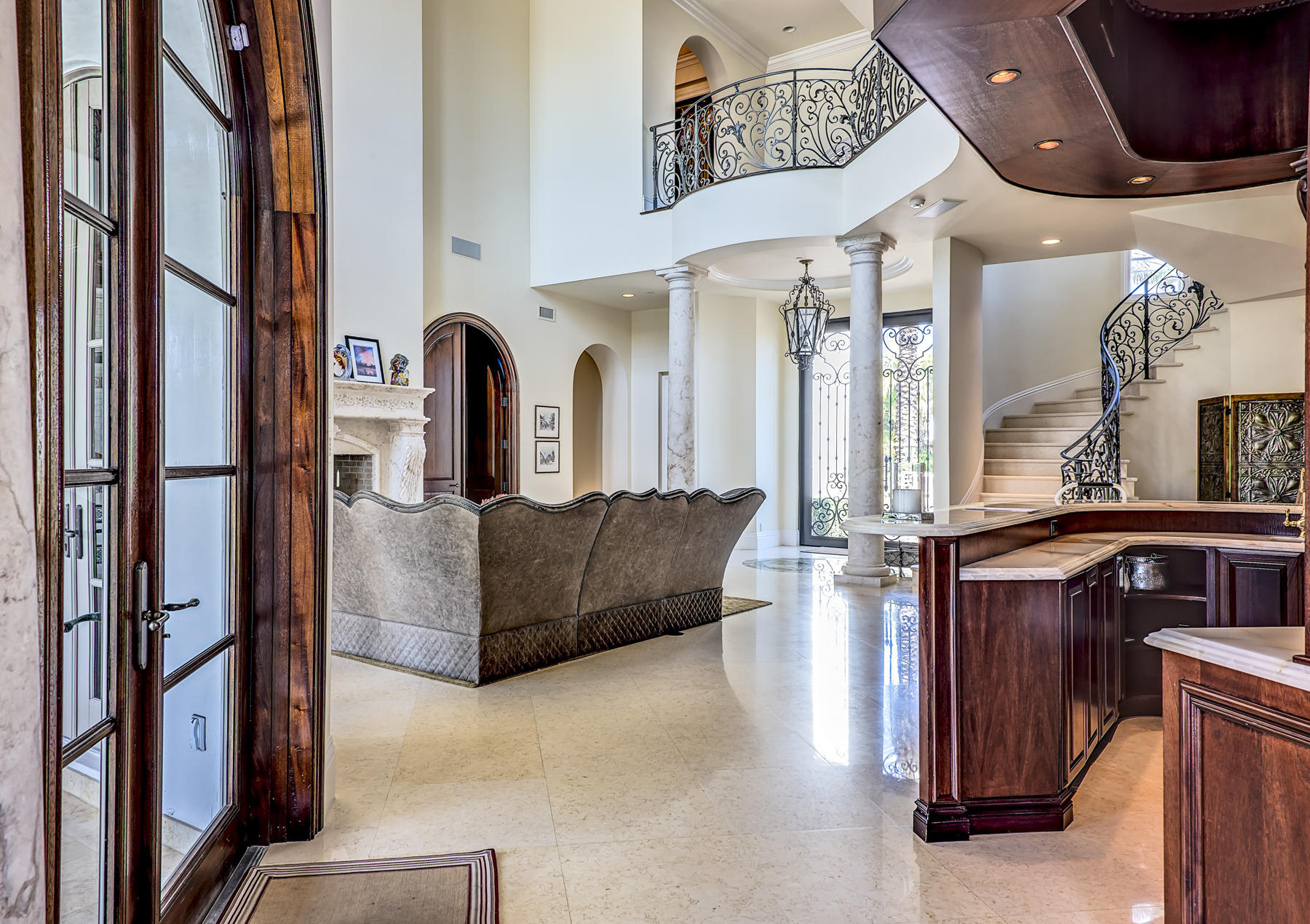 SUN AND SURF CLUB COMMUNITY - Residential