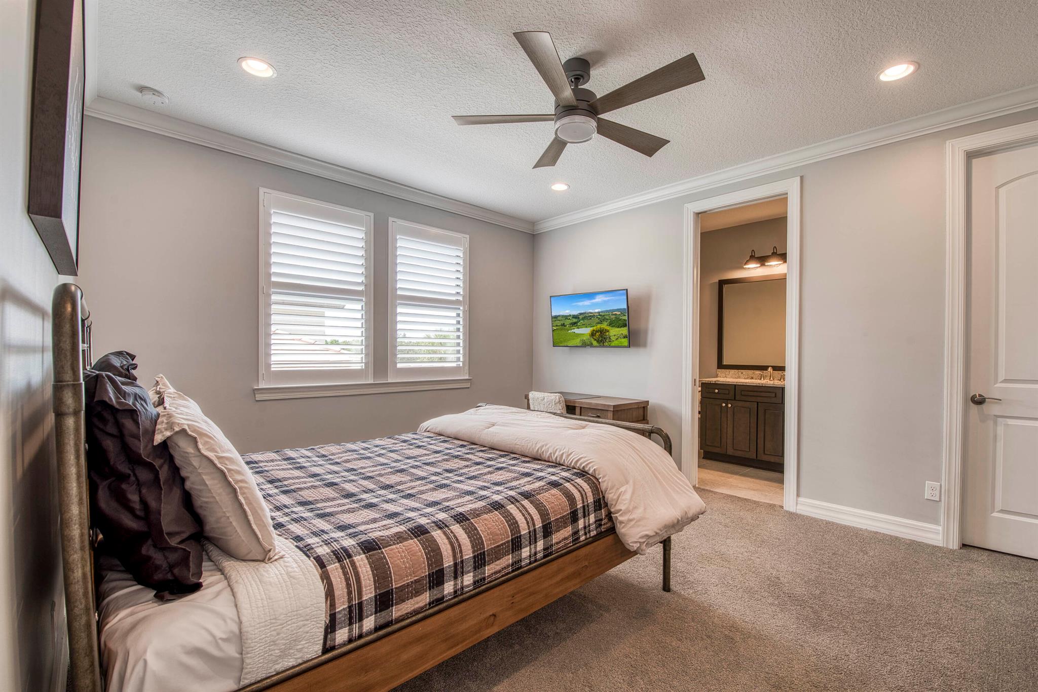 Sonoma Isles - Residential