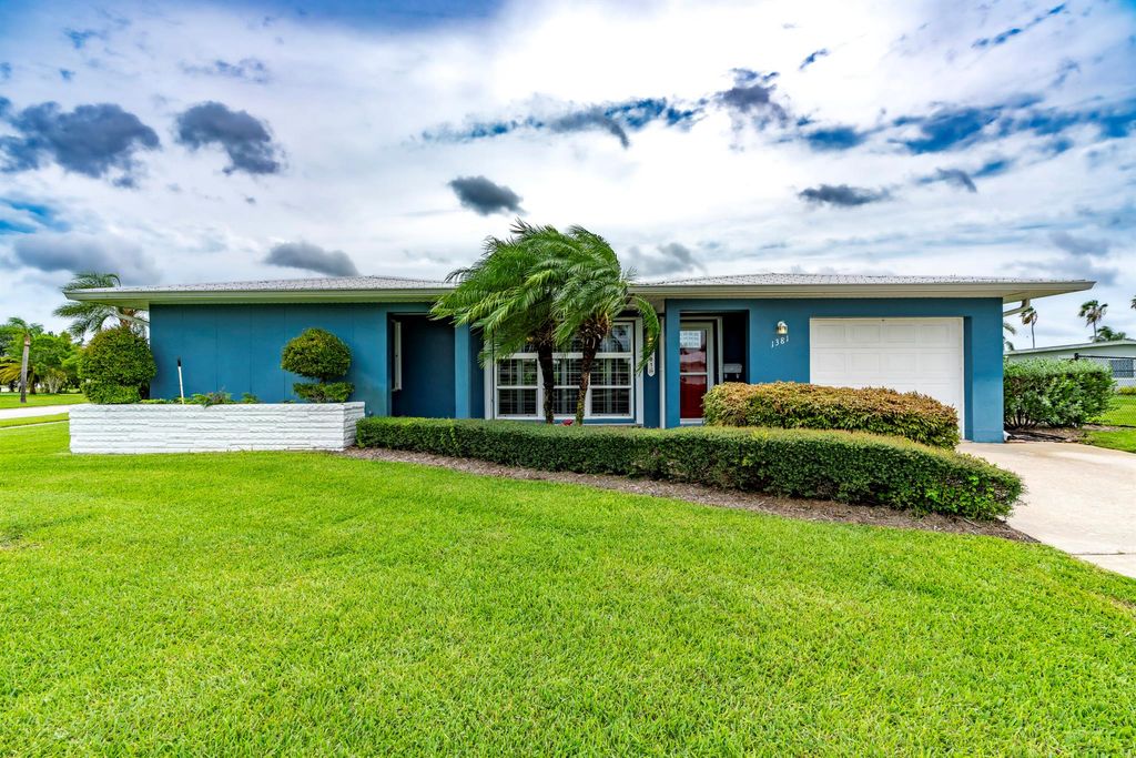 Photo of 1381 SE San Ignacio Lane, Port Saint Lucie, FL 34952 (MLS # R11012018)