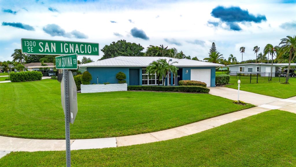 Photo of 1381 SE San Ignacio Lane, Port Saint Lucie, FL 34952 (MLS # R11012018)