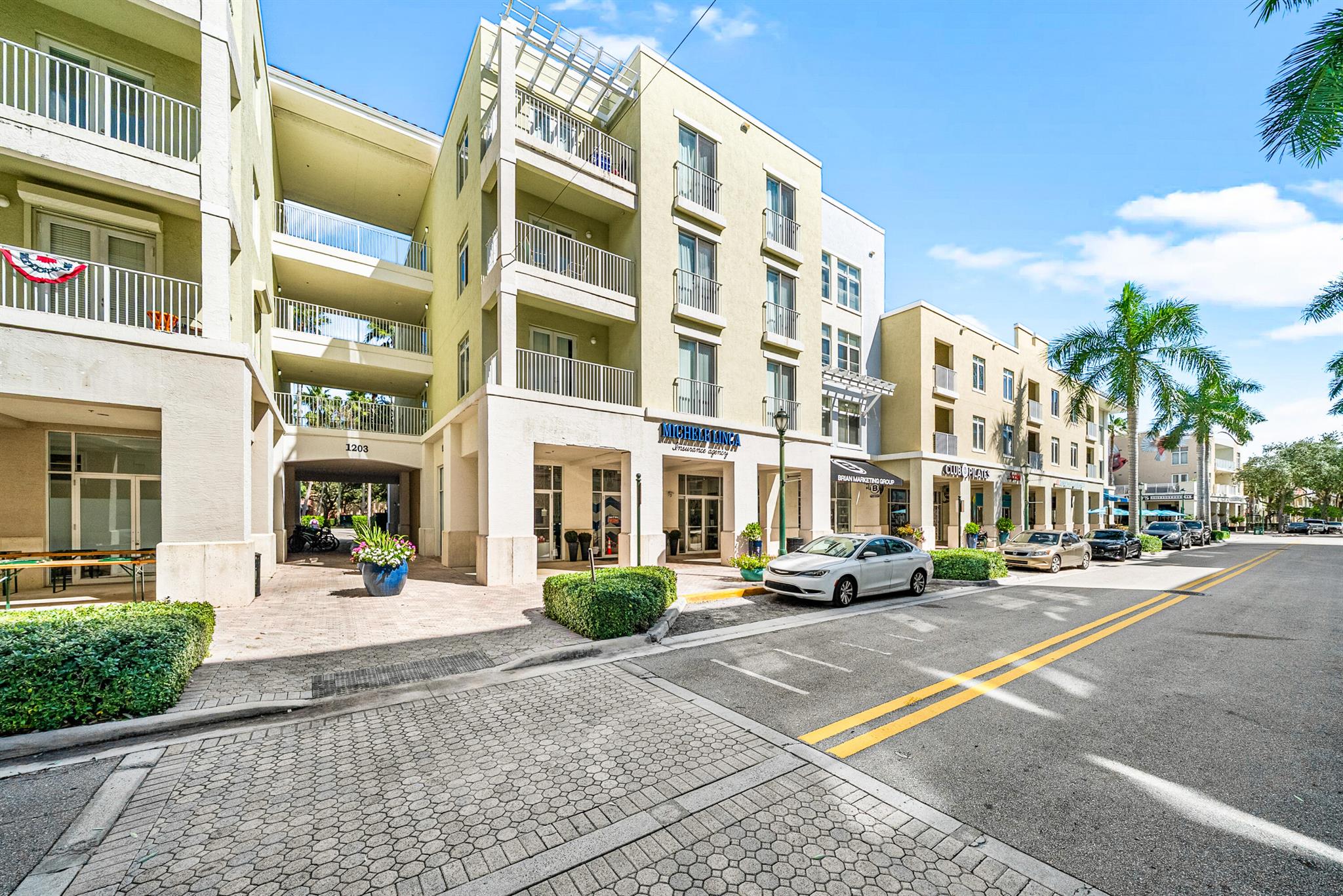 VILLAGE AT ABACOA CONDO - Residential