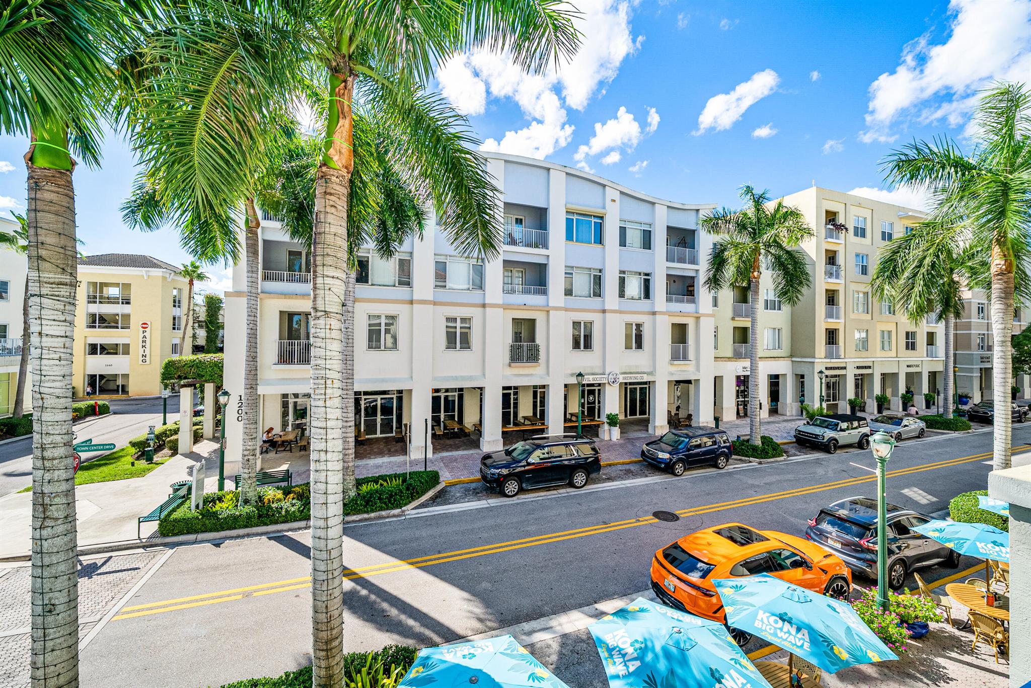 VILLAGE AT ABACOA CONDO - Residential