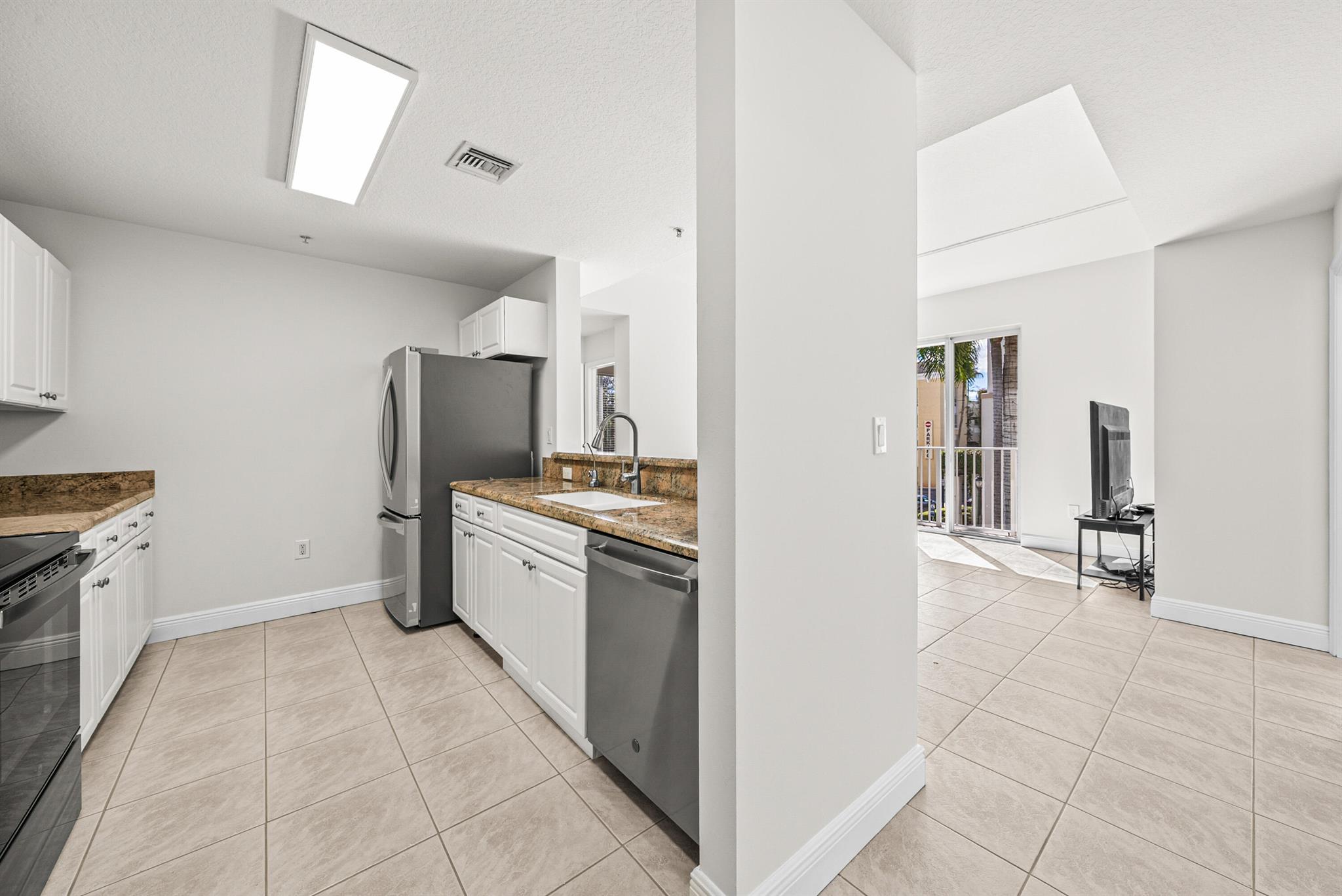 VILLAGE AT ABACOA CONDO - Residential